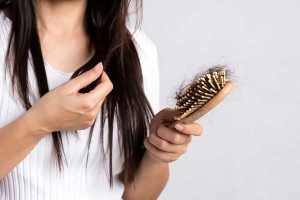 پیشگیری از ریزش مو ها با 7 خوراکی موثر